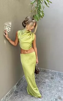 PrettyLittleThing Юбка макси из атласа шартрез со средней посадкой