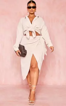 PrettyLittleThing Юбка Plus с жатой текстурой и запахом Stone