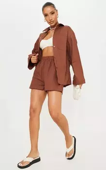 PrettyLittleThing Коричневые тканые шорты с эластичной резинкой на талии