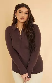 PrettyLittleThing Коричневый вязаный топ с воротником и длинными рукавами в рубчик Plus