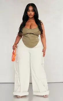 PrettyLittleThing Корсет цвета хаки со сборками и чашками с рваными швами