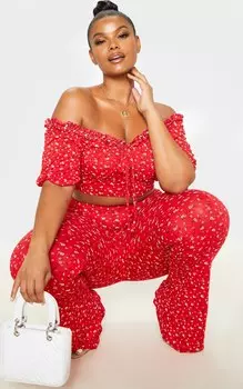 PrettyLittleThing Красный укороченный топ со сборками спереди и цветочным принтом Plus