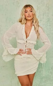 PrettyLittleThing Кремовое облегающее платье из жатого шифона с завязками и расклешенными рукавами