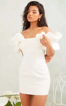 PrettyLittleThing Кремовое облегающее платье с корсетом и пышными рукавами