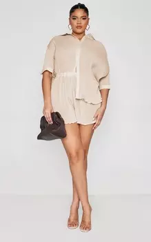 PrettyLittleThing Кремовые плиссированные плавучие шорты Plus