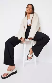 PrettyLittleThing Кремовые вьетнамки с массивными сандалиями и носком