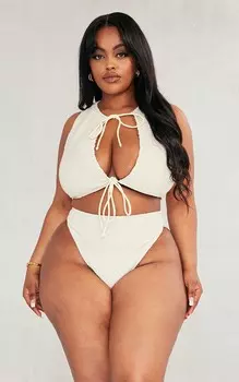 PrettyLittleThing Кремовый текстурированный бикини-топ с завязками спереди