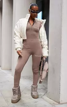 PrettyLittleThing Леггинсы цвета мокко со складками в рубчик и разрезом по краю