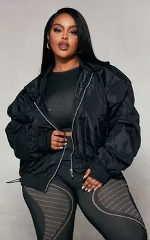 PrettyLittleThing Легкий черный бомбер с фактурной отделкой Plus Plus
