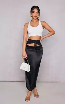 PrettyLittleThing Миниатюрная черная атласная юбка мидакси с кружевной отделкой