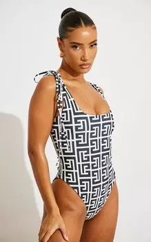 PrettyLittleThing Монохромный купальник с завязкой на талии и овальным вырезом