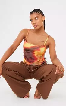 PrettyLittleThing Оранжевый облегающий укороченный топ с принтом Sunset