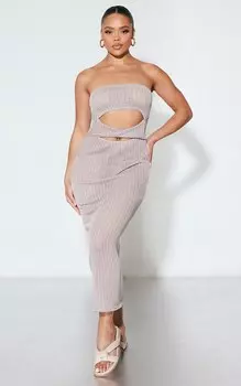 PrettyLittleThing Платье мидакси темно-серого цвета с текстурированным вырезом и открытыми плечами