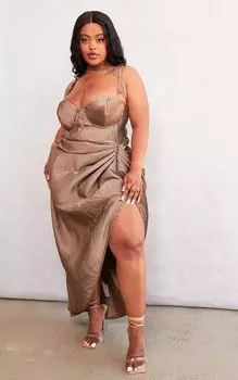 PrettyLittleThing Платье миди Plus со сборками и плиссированным корсетом Plus