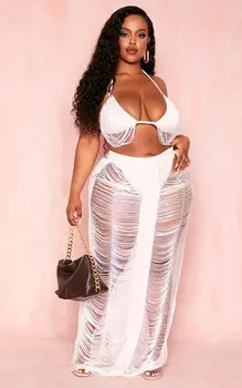 PrettyLittleThing Плюс белая длинная юбка с бахромой