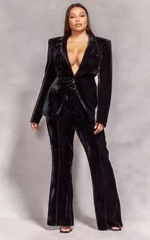 PrettyLittleThing Плюс Черный бархатный приталенный пиджак