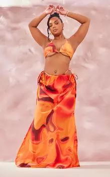 PrettyLittleThing Плюс Оранжевая шифоновая пляжная юбка со сборками по бокам с абстрактным принтом