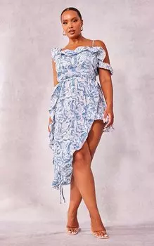 PrettyLittleThing Плюс синее платье миди с асимметричным подолом и рюшами с мраморным принтом