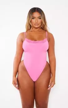 PrettyLittleThing Розовое матовое боди с кружевными деталями Shape