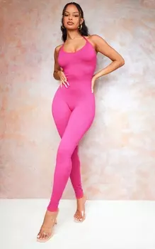 PrettyLittleThing Розовый двухцветный вязаный комбинезон с абстрактным контуром