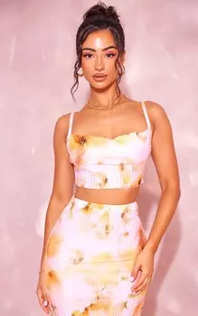 PrettyLittleThing Розовый топ Petite Baby с плиссированным бретельками и воротником-хомутом с цветочным принтом