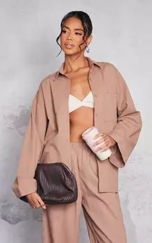 PrettyLittleThing Рубашка оверсайз с карманами спереди в льняном стиле мокко