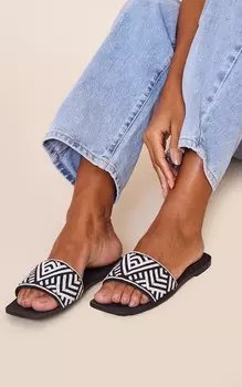 PrettyLittleThing Сандалии-мюли из натуральной кожи с белой подошвой и бисером