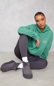 PrettyLittleThing Серые ботильоны из искусственной замши с круглым носком на толстой плоской подошве