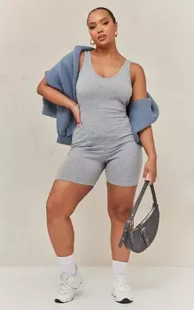 PrettyLittleThing Серый комбинезон Plus с глубоким вырезом спереди