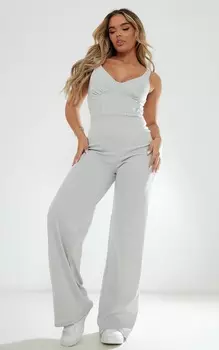 PrettyLittleThing Серый комбинезон с ремешками и бретельками в рубчик