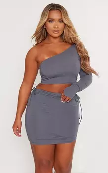 PrettyLittleThing Shape Темно-серый контурный трикотажный укороченный топ на одно плечо