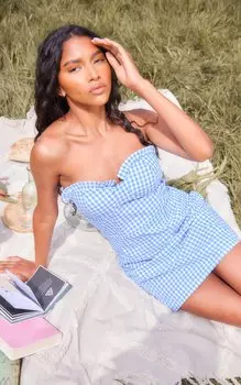 PrettyLittleThing Синее облегающее платье-бандо в клетку с оборкой и бюстом