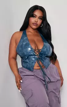 PrettyLittleThing Синий топ из выстиранной искусственной кожи на шнуровке с глубоким вырезом и воротником-халтер