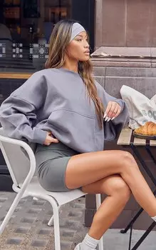 PrettyLittleThing Спортивные шорты цвета хаки с завышенной талией