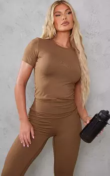 PrettyLittleThing Спортивный топ с короткими рукавами Caramel Sculpt