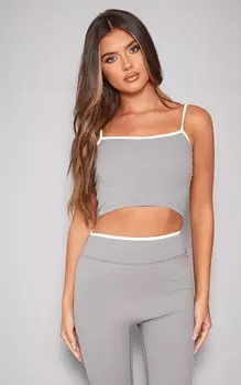 PrettyLittleThing Светло-серый укороченный топ с контрастной окантовкой и бретелями Contour Sculpt