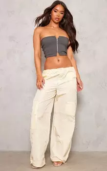 PrettyLittleThing Темно-серый топ-бандо из эластичной ткани с молнией спереди