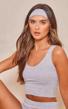 PrettyLittleThing Удлиненный топ на бретельках пепельно-серого цвета с мягкой ребристостью