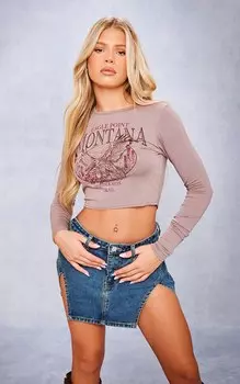 PrettyLittleThing Укороченная футболка с длинными рукавами и принтом Mocha Montana