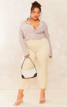 PrettyLittleThing Укороченный блейзер Plus с текстурой камня и запахом