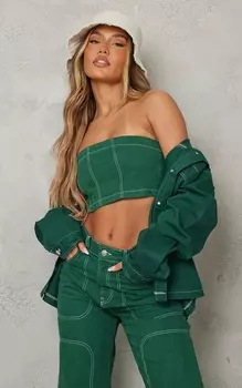 PrettyLittleThing Укороченный джинсовый топ-бандо лесно-зеленого цвета с контрастной строчкой