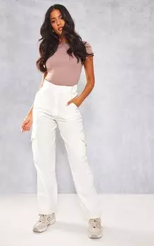 PrettyLittleThing Высокие приталенные широкие брюки карго кремового цвета