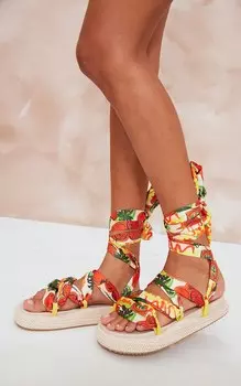 PrettyLittleThing Зеленые атласные сандалии-эспадрилья на шнуровке