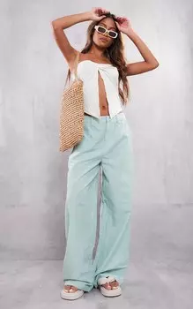 PrettyLittleThing Зеленые льняные брюки строгого кроя в тонкую полоску