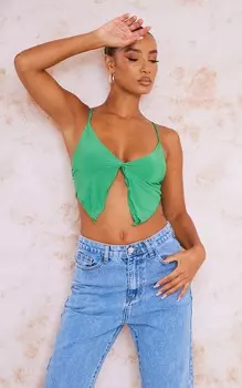 PrettyLittleThing Зеленый укороченный топ с обтягивающим разрезом и оборками