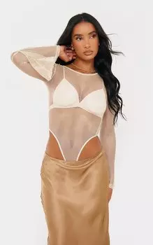 PrettyLittleThing Золотое боди в сеточку с длинными рукавами
