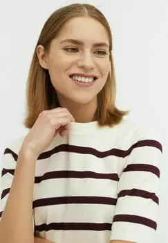 Принт на футболке CARLA mbyM, белый