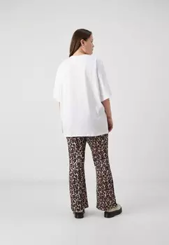 Принт на футболке Even&Odd, белый