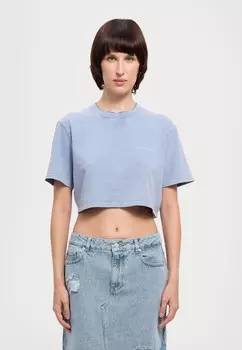 Принт на футболке KJERAG DENIM FADE CROP TEE Holzweiler, светло-голубой