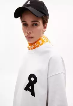 Принт на футболке MIKAAS ICONIC CAPSULE ARMEDANGELS, белый